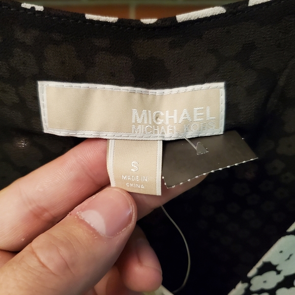 NWT Women's Michael Kors Top Small - Picture 2 of 4